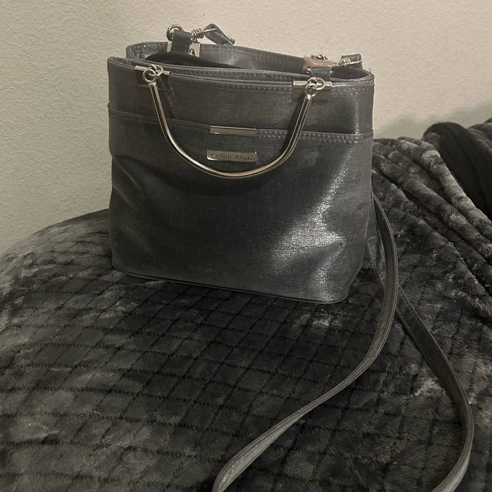 Calvin Klein Gray Crossbody Bag with Minimalist Design